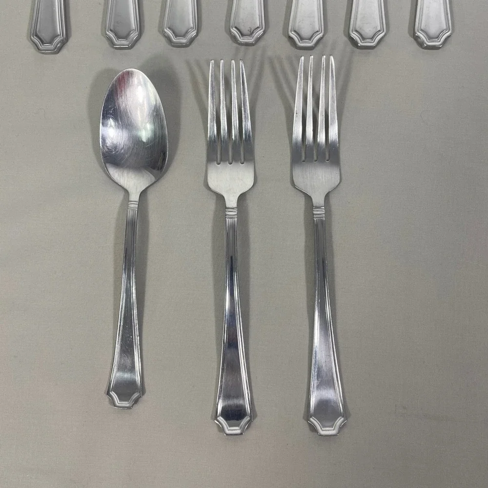International Silver Carleigh 11 piece Stainless Steel Flatware & Pie‎ Server